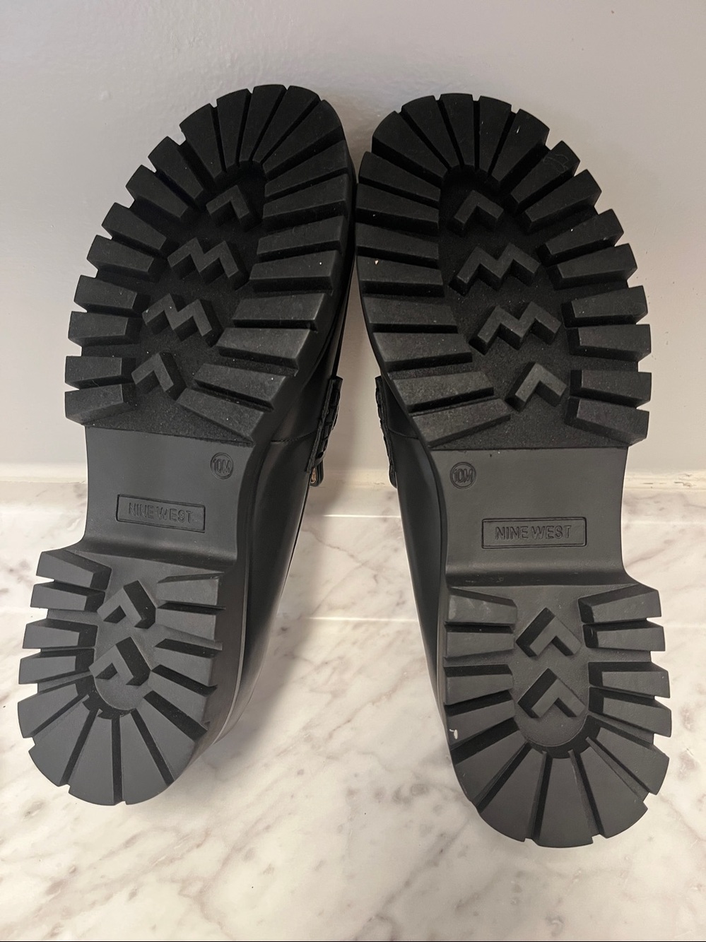 Nine West Black Loafers with Leopard Print and Gold Chain Accent - Picture 4 of 4